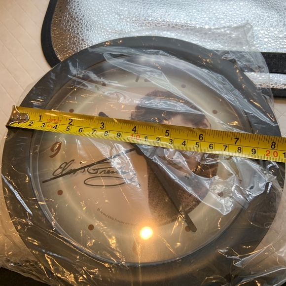 Vintage Vandor Elvis Presley Retro Black/White 8" Wall Clock Open Box NEW! - Picture 7 of 16